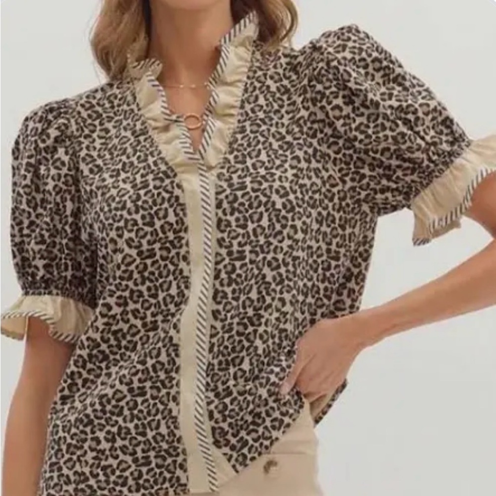 NWT Entro - Leopard Print Ruffle Trim Blouse